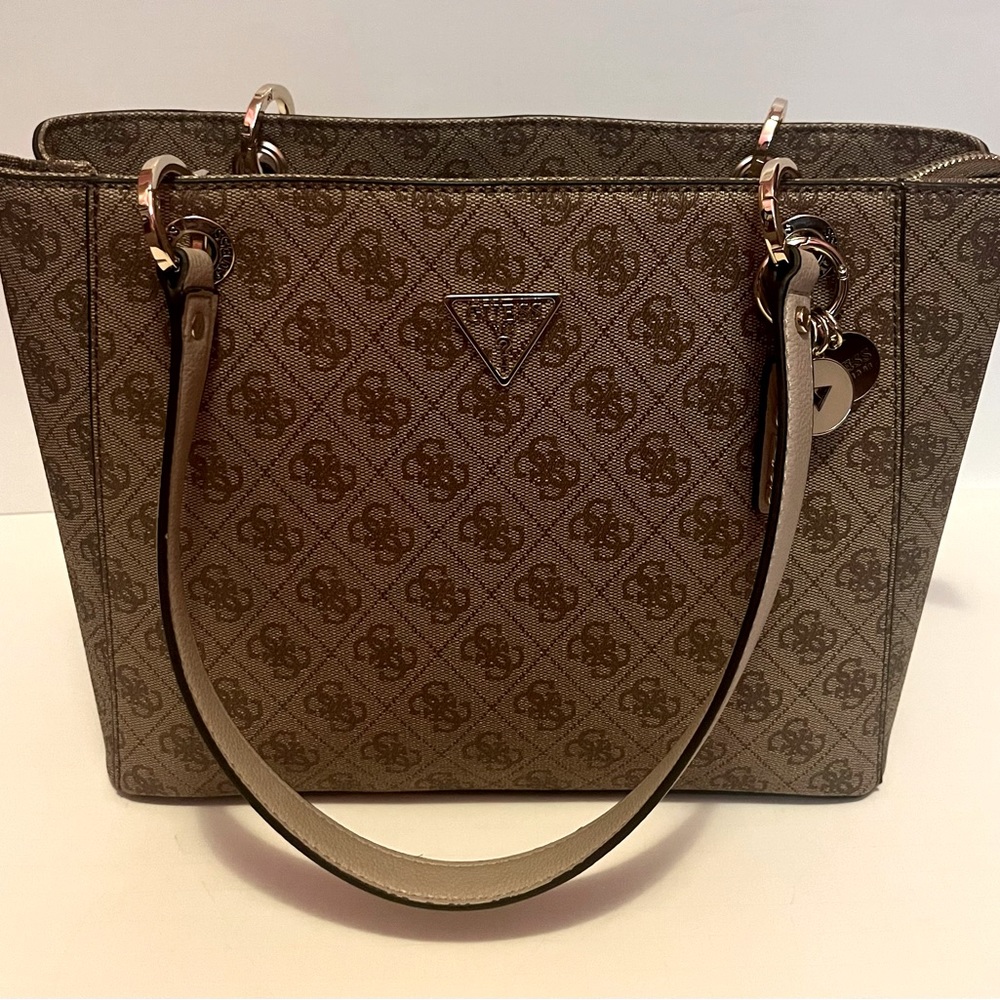 Noelle Quattro G Small Noel Tote in Latte Logo